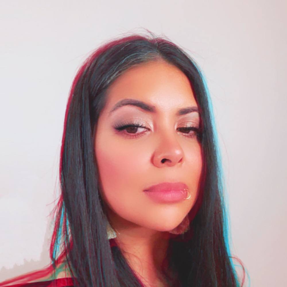 Meet your Posher, Carolina